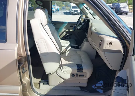 2001 Chevrolet Tahoe Lt from USA, damaged, VIN 1GNEK13T81J166958